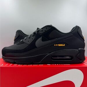 Nike Air Max 90 Black Speed Yellow BRAND NEW Size 9